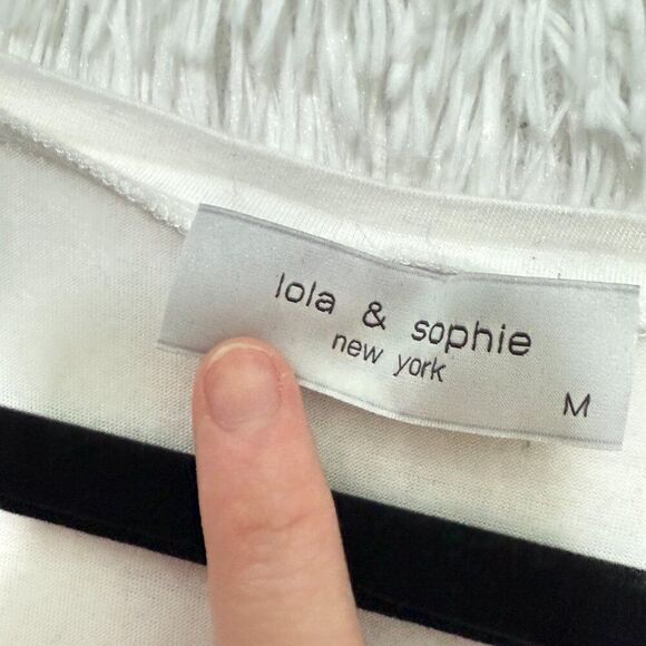 Women Lola & Sophie V Neck Layered Light Weight Top in White Size Medium - Picture 6 of 8